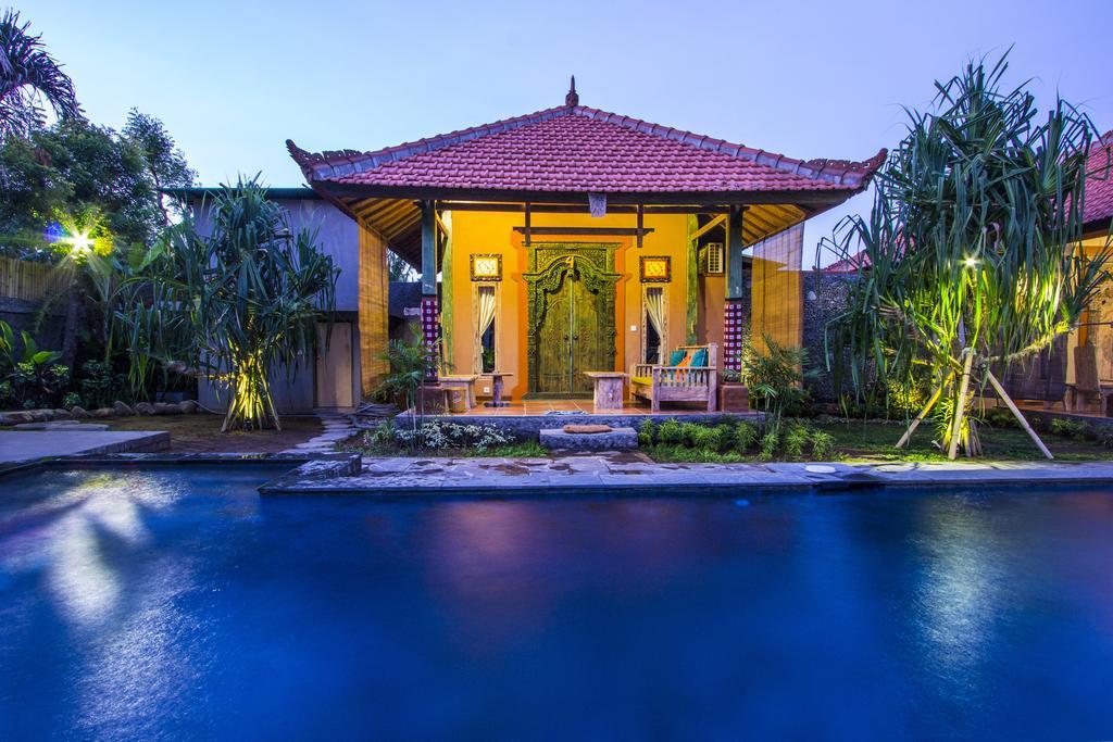 Hotel Global Royal Pemuteran Esterno foto